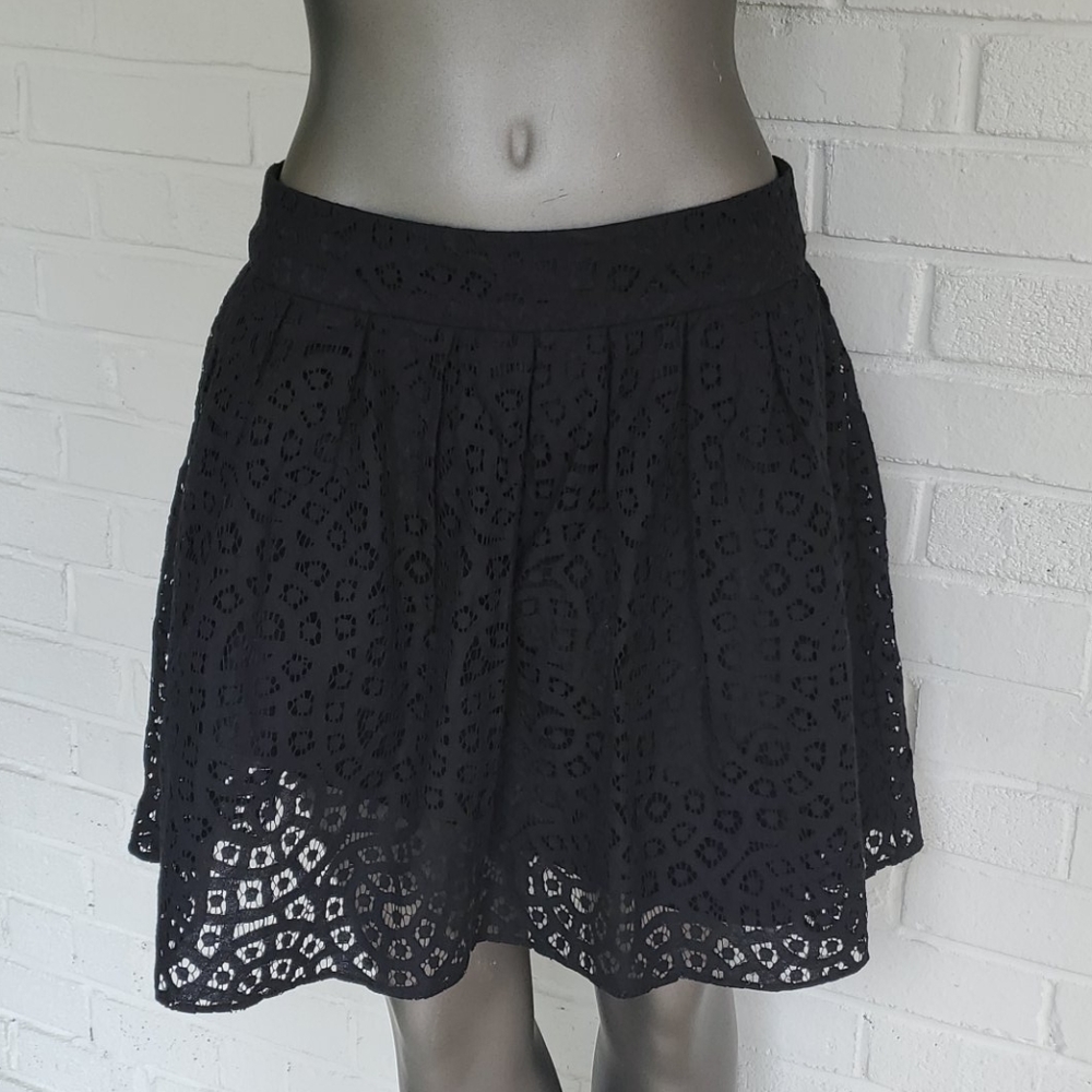 Black fit and flair Banana Republic skirt